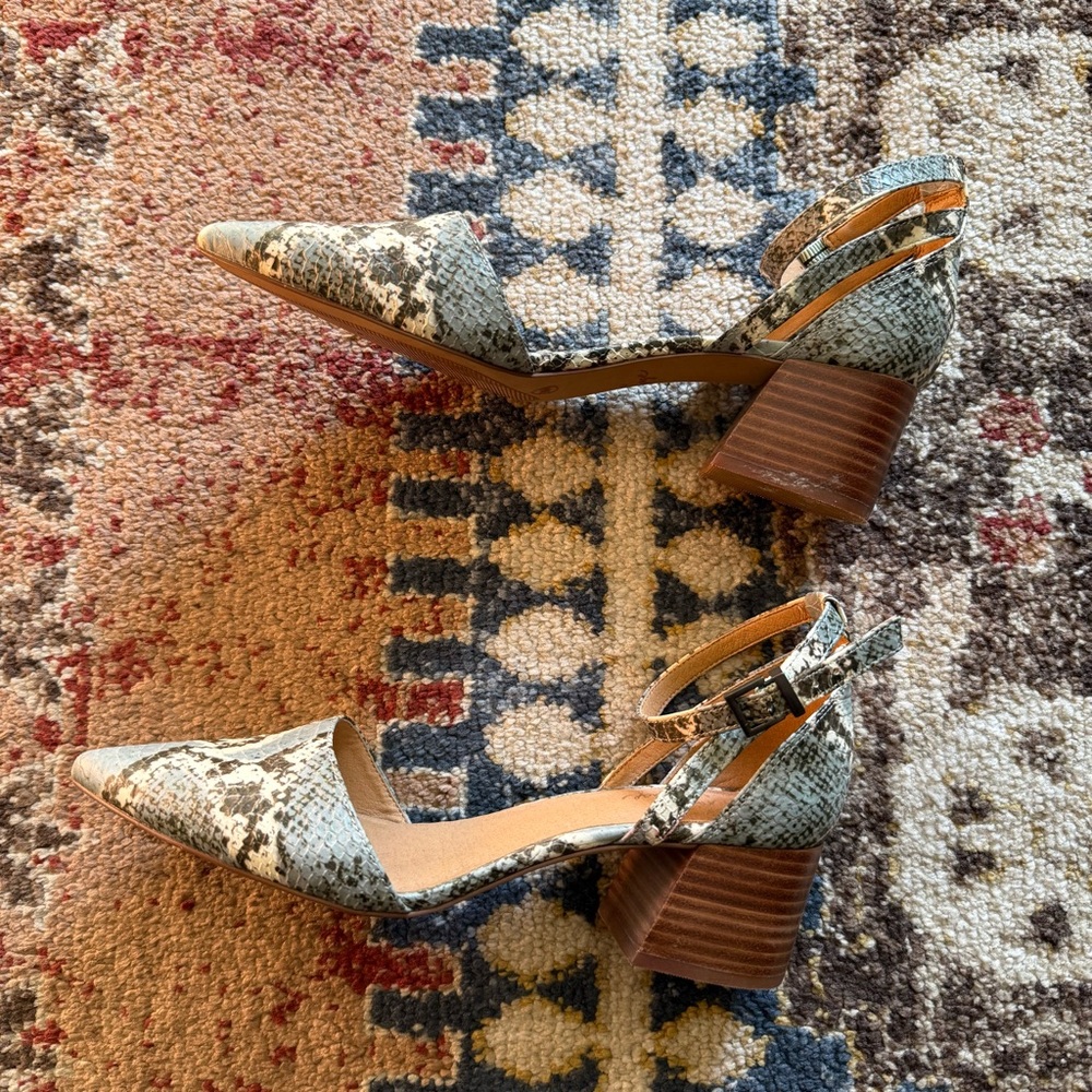 Stylish Crown Vintage Snake Print Block Kitten Heel Sandals, Women’s 7.5